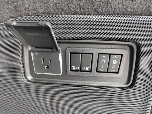 New 2026 Cadillac Escalade Platinum Luxury image 20