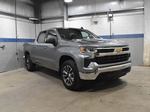 Used 2023 Chevrolet Silverado 1500 LT AWD/4WD image 26