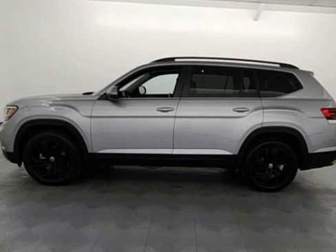 Used 2023 Volkswagen Atlas SE image 5