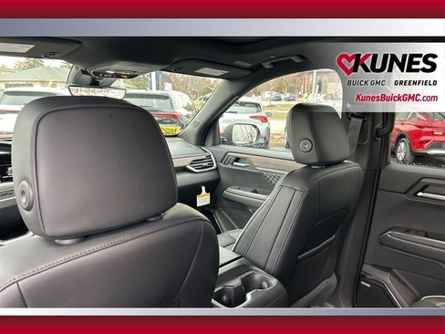 New 2026 GMC Acadia Denali w/ Super Cruise Package image 30