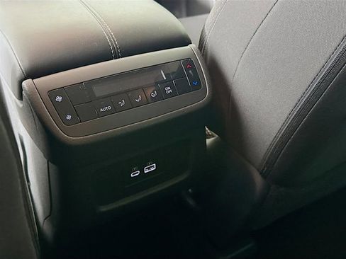 Certified 2024 Nissan Pathfinder SV image 25