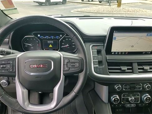 Used 2021 GMC Yukon SLT w/ SLT Luxury Plus Package image 26