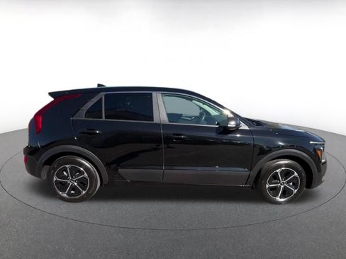 Used 2026 Kia Niro LX FWD image 16
