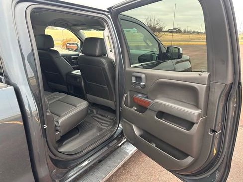 Used 2018 GMC Sierra 1500 SLT image 38