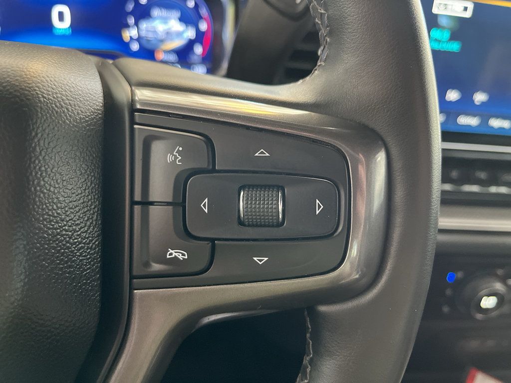 Used 2024 Chevrolet Silverado 2500 ZR2 w/ Technology Package AWD/4WD image 19