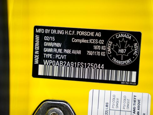 Used 2015 Porsche 911 Carrera GTS image 45