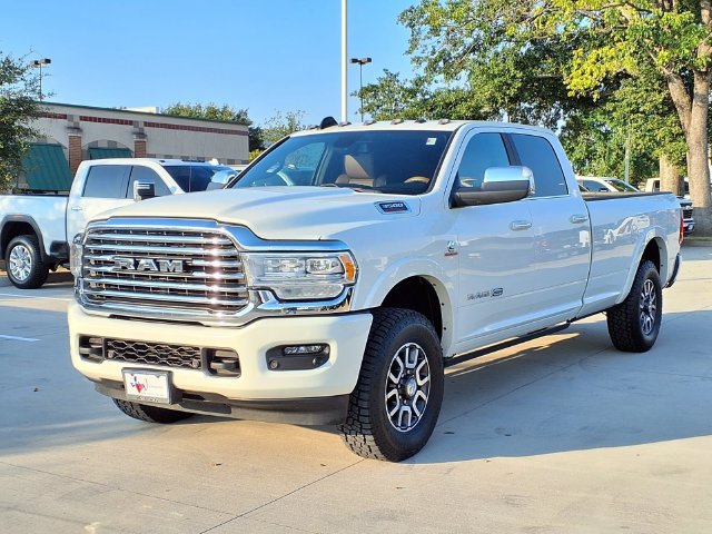 Used 2022 RAM 3500 Limited AWD/4WD image 3