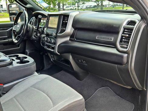 Used 2024 RAM 2500 Big Horn AWD/4WD image 29