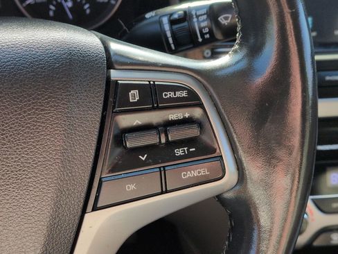 Used 2017 Hyundai Elantra SE w/ SE A/T Tech Package 03 image 17