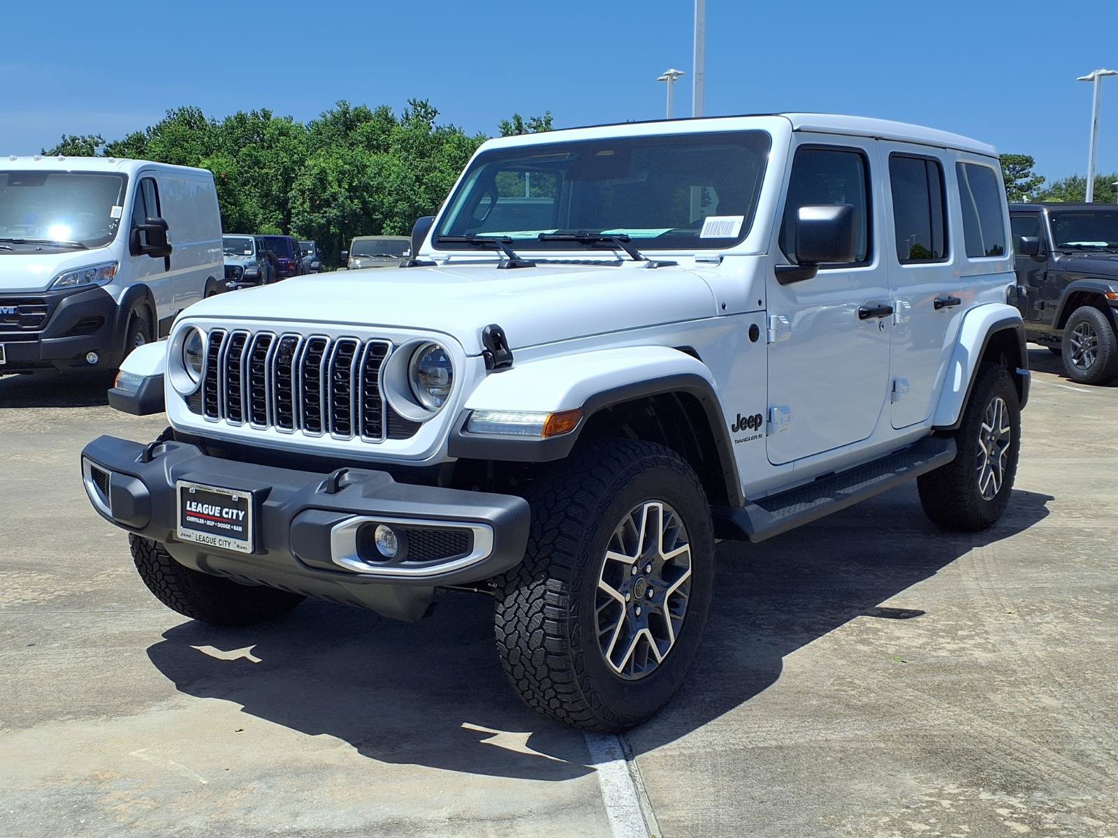 New 2026 Jeep Wrangler Unlimited Sahara AWD/4WD image 3