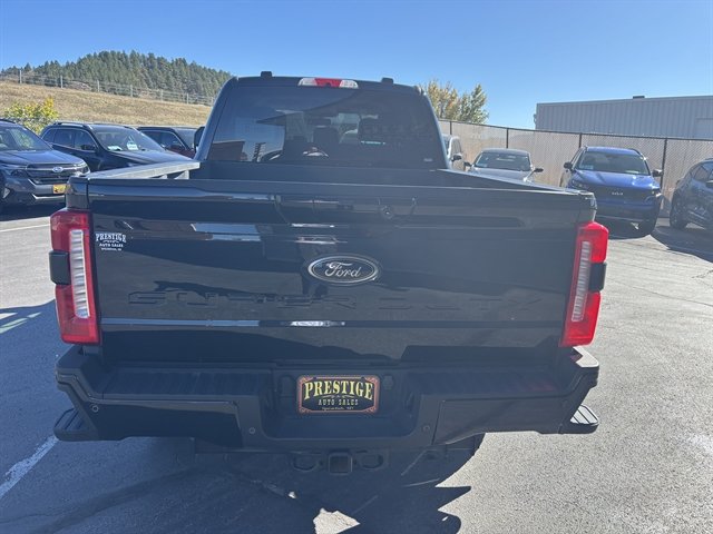 Used 2025 Ford F250 Lariat w/ Black Appearance Package AWD/4WD image 4