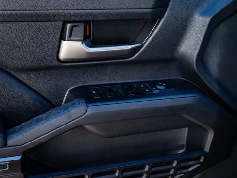 Used 2025 Toyota Tacoma TRD Off-Road w/ TRD Off Road Upgrade Package image 25