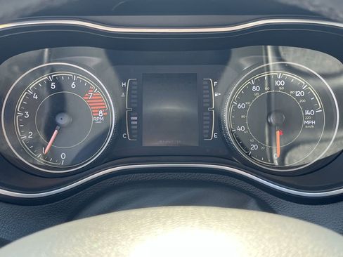 Used 2021 Jeep Cherokee Latitude Lux w/ Sun & Sound Group image 10