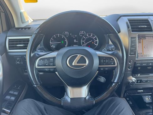 Used 2020 Lexus GX 460 Premium w/ Premium Package AWD/4WD image 10