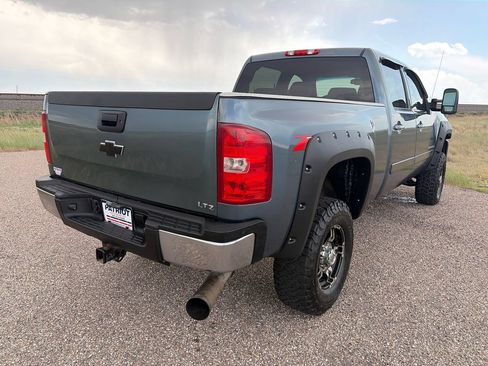 Used 2008 Chevrolet Silverado 2500 LTZ w/ Suspension Package, Off-Road AWD/4WD image 5