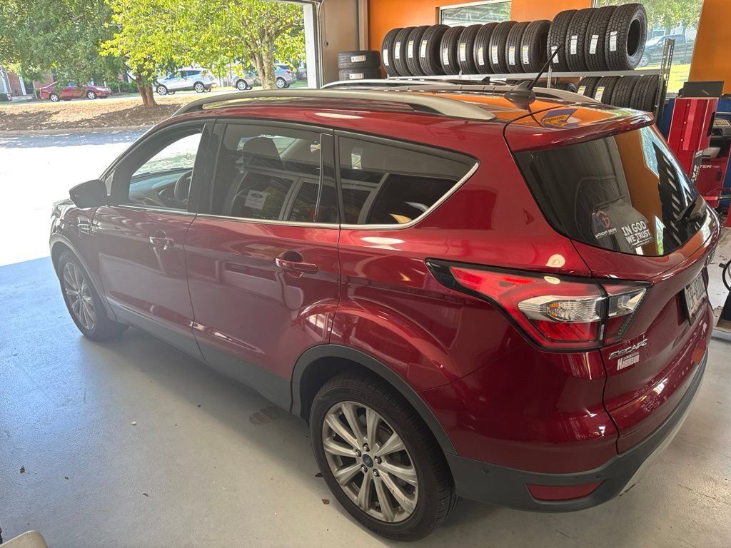 Used 2018 Ford Escape Titanium FWD image 7