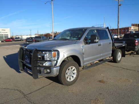 Used 2020 Ford F350 XLT w/ XLT Value Package AWD/4WD image 2