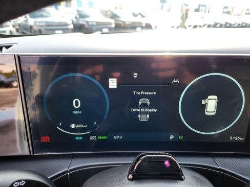 Used 2025 Hyundai Santa Fe Calligraphy image 18