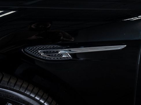 Used 2015 Bentley Flying Spur V8 image 21