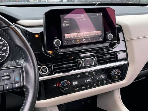 Certified 2022 Nissan Pathfinder SV image 6