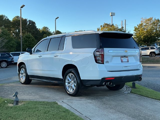Used 2023 Chevrolet Suburban Premier RWD image 5