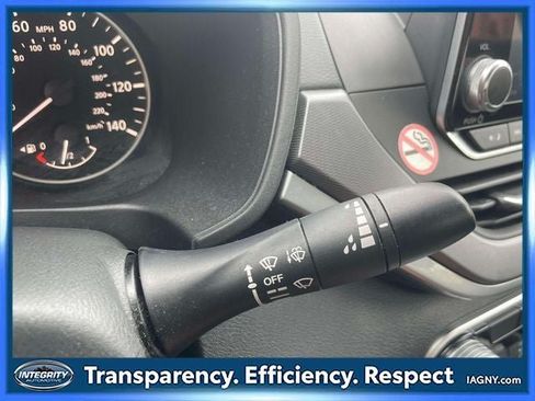Used 2023 Nissan Altima 2.5 SR FWD image 25