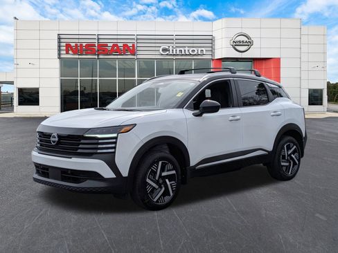 New 2026 Nissan Kicks SV FWD image 7