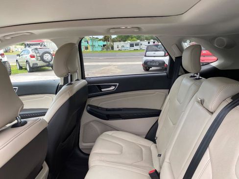 Used 2017 Ford Edge Titanium w/ Equipment Group 301A FWD image 38