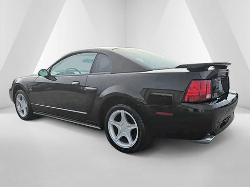 Used 2001 Ford Mustang GT RWD image 7