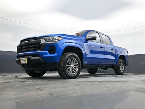 Used 2023 Chevrolet Colorado LT w/ LT Convenience Package image 21