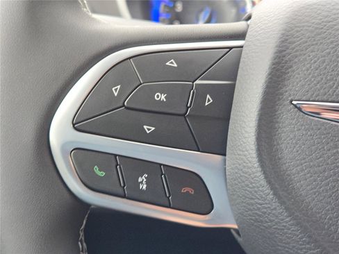 New 2026 Chrysler Pacifica Select image 31