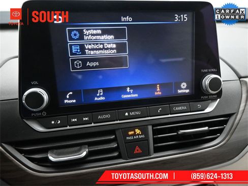 Used 2024 Nissan Altima 2.5 SV image 17