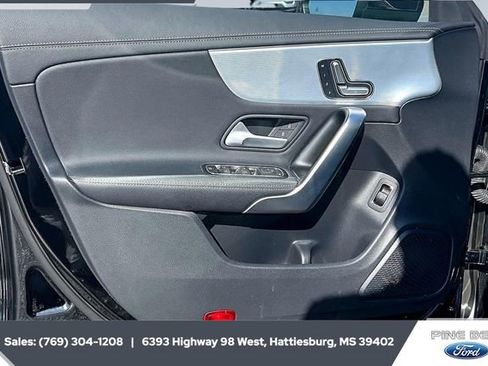 Used 2023 Mercedes-Benz CLA 250 image 17