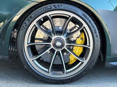 Certified 2019 Porsche 911 Speedster image 42