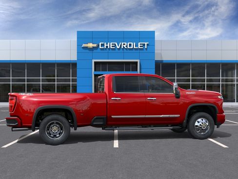 New 2026 Chevrolet Silverado 3500 High Country w/ High Country Premium Package AWD/4WD image 5