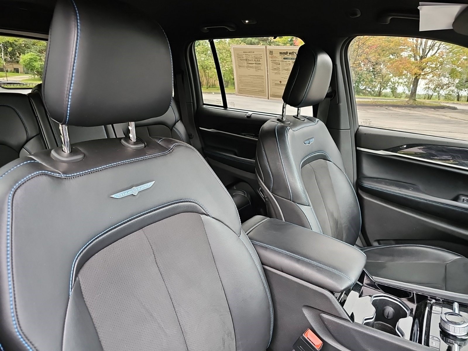 Used 2023 Jeep Grand Cherokee Trailhawk w/ Advanced Protech Group II AWD/4WD image 12