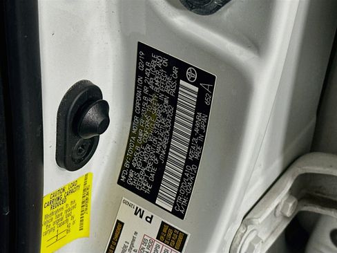 Used 2019 Toyota Corolla XSE FWD image 12