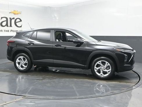 New 2026 Chevrolet Trax LS image 27