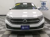 Certified 2022 Volkswagen Jetta SEL image 5