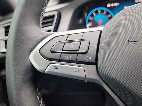 New 2026 Volkswagen Atlas Cross Sport SE image 24