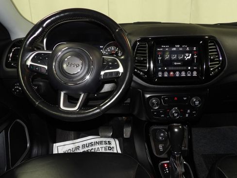 Used 2019 Jeep Compass Limited image 15