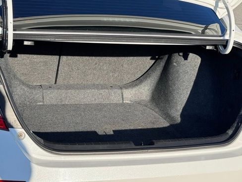 Used 2021 Honda Accord EX image 18