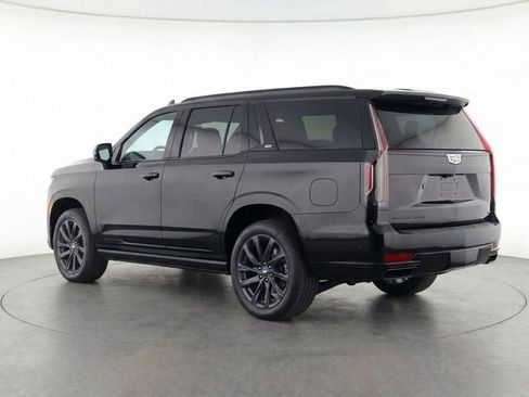 Certified 2024 Cadillac Escalade Sport Platinum w/ LPO, ONYX Package AWD/4WD image 7