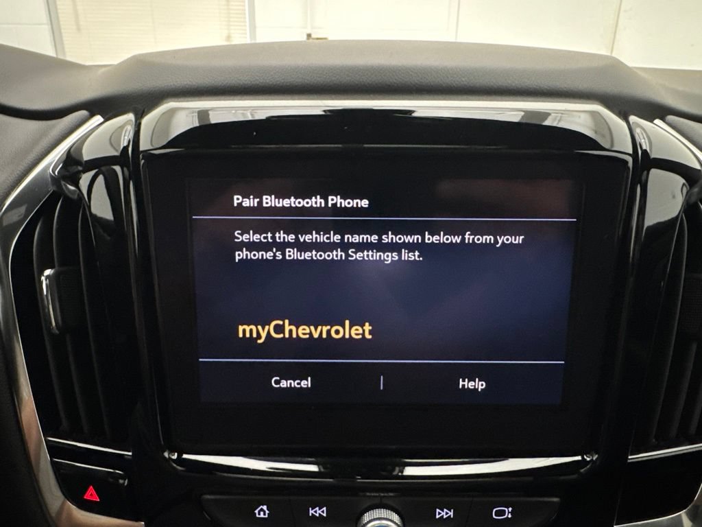 Used 2023 Chevrolet Traverse LT w/ LT Premium Package AWD/4WD image 38
