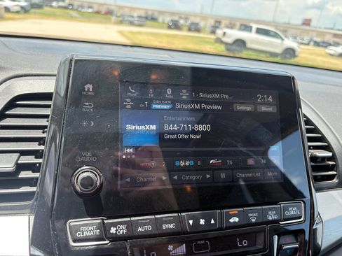 Used 2024 Honda Odyssey EX-L image 16