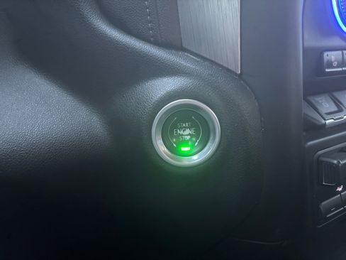 Used 2020 GMC Sierra 3500 Denali w/ Denali Ultimate Package image 24