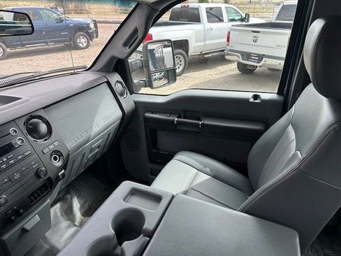 Used 2016 Ford F250 XL w/ Power Equipment Group AWD/4WD image 15
