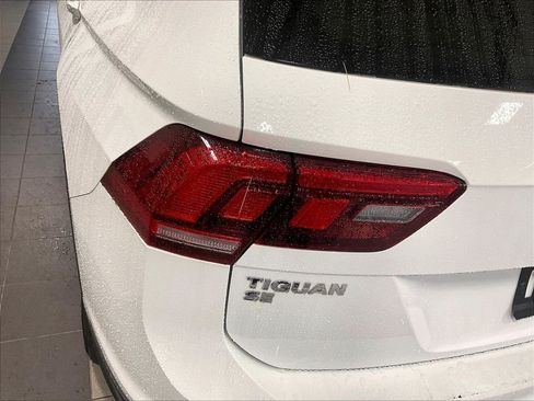 Used 2021 Volkswagen Tiguan SE w/ Panoramic Sunroof Package AWD/4WD image 33