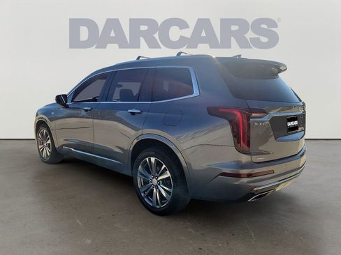 Used 2022 Cadillac XT6 Premium Luxury image 4