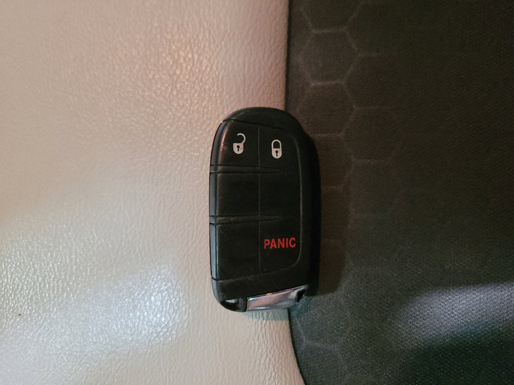 Used 2019 Jeep Compass Latitude FWD image 32